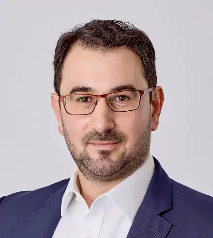 Kareem Moustafa Kareem Moustafa